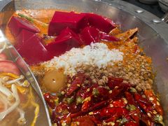 -四小区火锅·巷子里的重庆火锅(花照壁店)