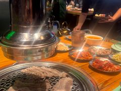 -唯成•韩国炭火烤肉 유성고기