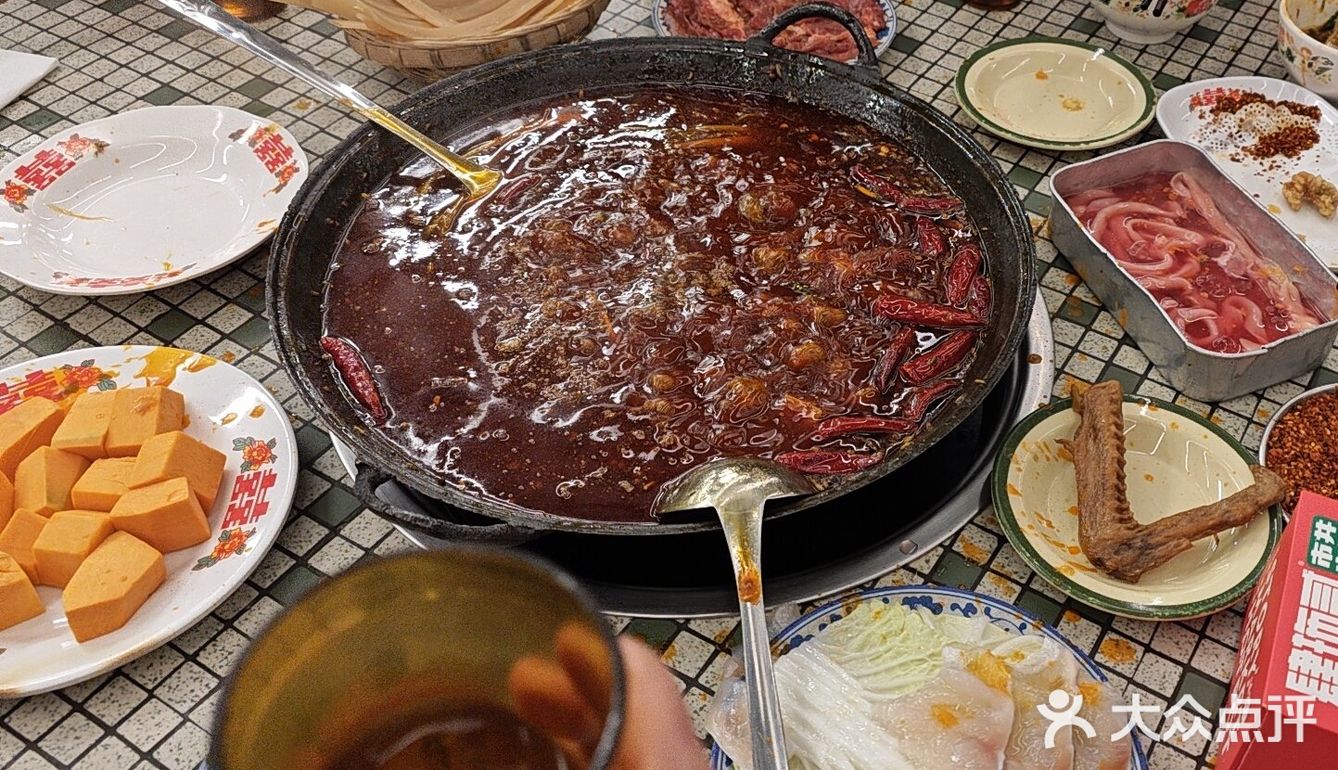 东门人气王，品质老火锅 很不错的一家火锅，丰富多样