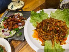 -老滇山寨•云南特色菜•地方菜•民族风情歌舞表演(金碧店)