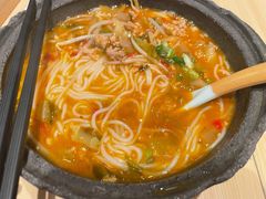 土坛子酸菜粉-俏凤凰(美林M·LIVE天地东座店)