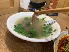 -杨三孃跷脚牛肉(美洲花园店)