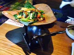 包烧野生牛肝菌-云海肴·汽锅鸡·云南代表菜(天山百盛优客店)