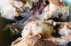 Freshly Boiled Large Bone Soup