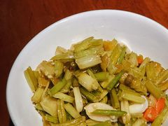 酸辣芹菜-徽三说·土徽菜·中国徽菜连锁品牌(阳湖总店)