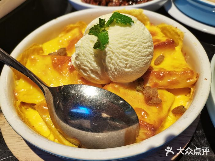 新白鹿餐厅(虹桥南丰城店)冰淇淋烤布雷图片