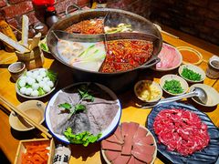 -白乐天毛肚火锅馆(解放碑店)