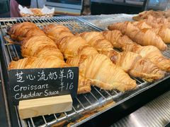 芝心流奶羊角包-麦田工坊(月湖店)