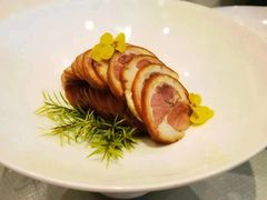 -品海楼·大连海胆锅贴馆(东港店)