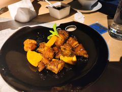 -穹六人间 people 6(岳阳路店)