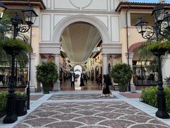 -佛罗伦萨小镇广佛名品奥特莱斯(疏港路店)