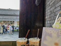 景观位-星巴克臻选(成都宽窄巷子店)