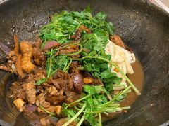-胡须佬鸡煲四季火锅店(石厦西村直营店)