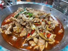 -昱龙大盆牛蛙馆(三兴街总店)