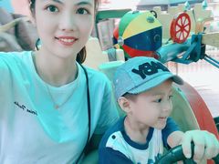 -中山公园儿童游乐场