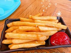 -汽车博物馆主题餐厅
