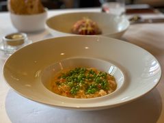 温热黄油拌蟹肉沙拉，甜豆-Le Comptoir de Pierre Gagnaire