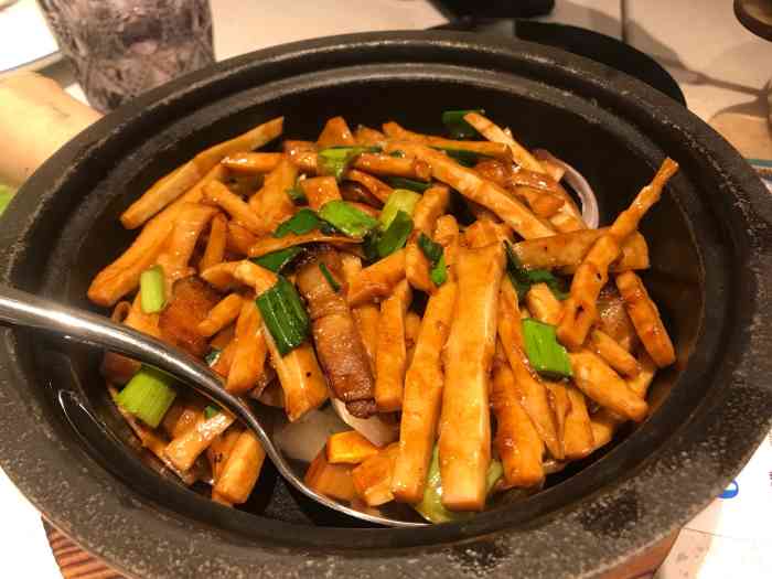 荣先森·闽南菜(宝龙一城店)-"公司聚餐过来荣先生～还行吧,点了很多