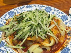 秘制凉皮-柴窝堡22号辣子鸡·传承新疆菜