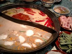 -鸿姐老火锅(花园路店)