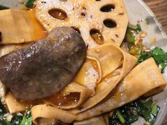 -周幺妹重庆老火锅(银泰城总店)