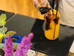 -ZING COFFEE 镜咖啡