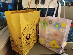 -好利来(高新枫叶广场店)