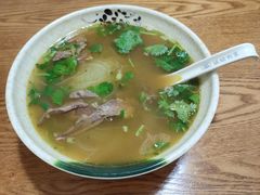 牛肉汤-黄阿姨锅贴大王(万航渡路店)