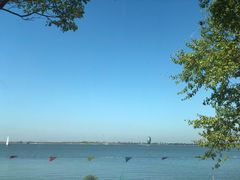 -上海滴水湖皇冠假日酒店