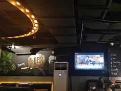 -麦凯伦烧烤·精酿超级工厂店(金桥总店)