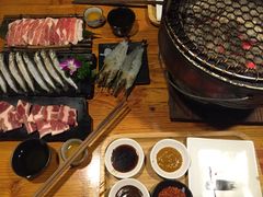 -炙忧烤肉屋(中国铁建广场店)