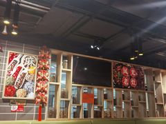 大堂-风光老灶麻辣香锅(大成路翠微百货店)