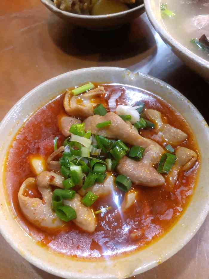 周肥肠(马路湾店)-"本地人推荐的一家肥肠.都是一小碗一小碗装.