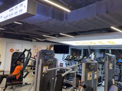 -超鹿运动(达信大厦店)