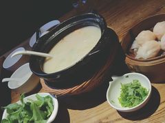 鲜虾粥-颐和•海鲜砂锅粥•啫啫煲(奥林匹克广场店)