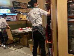 -海底捞火锅(宝龙广场夜宵主题店)