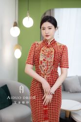 -艾朵婚纱