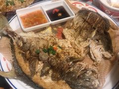-辉记炭烧海鲜大排档·老字号(福田店)