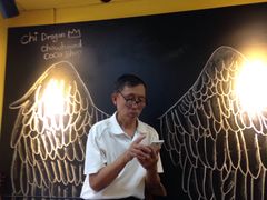 -志龙皇冠吃货椰子铺
