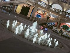 -王府井奥莱临潼小镇(临潼店)