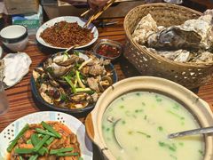 -蚝堡海鲜·威海菜·海肠捞饭·烧烤·亚洲吃蚝公司(幸福门店)