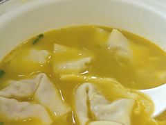 -笑来喜馄饨小笼工坊(通扬路店)