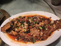 老坛剁椒鱼头-食在不一样·大碗湖南菜(金茂汇店)