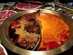-潮火锅·麻辣牛肉火锅(观音桥方圆·LIVE店)