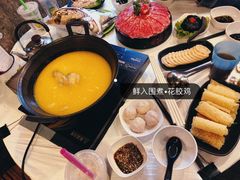 -鲜入围煮花胶鸡海鲜火锅