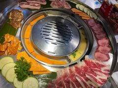 -哈哈碳都·牛肋条无限自助烤肉(台江万达店)