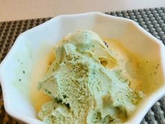 -亮马河饭店翠雅咖啡厅