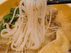 -谭仔米线(皇庭广场店)
