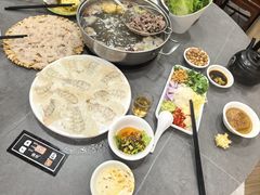 -官塘陈记鱼生·潮汕砂锅粥·牛肉火锅(潮枫路总店)