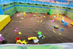 -蹦蹦乐园(南桥百联店)